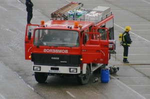 bomberos actuando