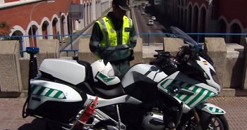 guardia civil trafico moto