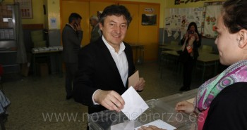 wpid-samuel-folgueral-votando.jpg.jpeg
