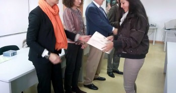rosa luna entrega diplomas empleo