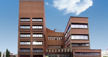 Fachada_de_la_Biblioteca_Pública_de_León