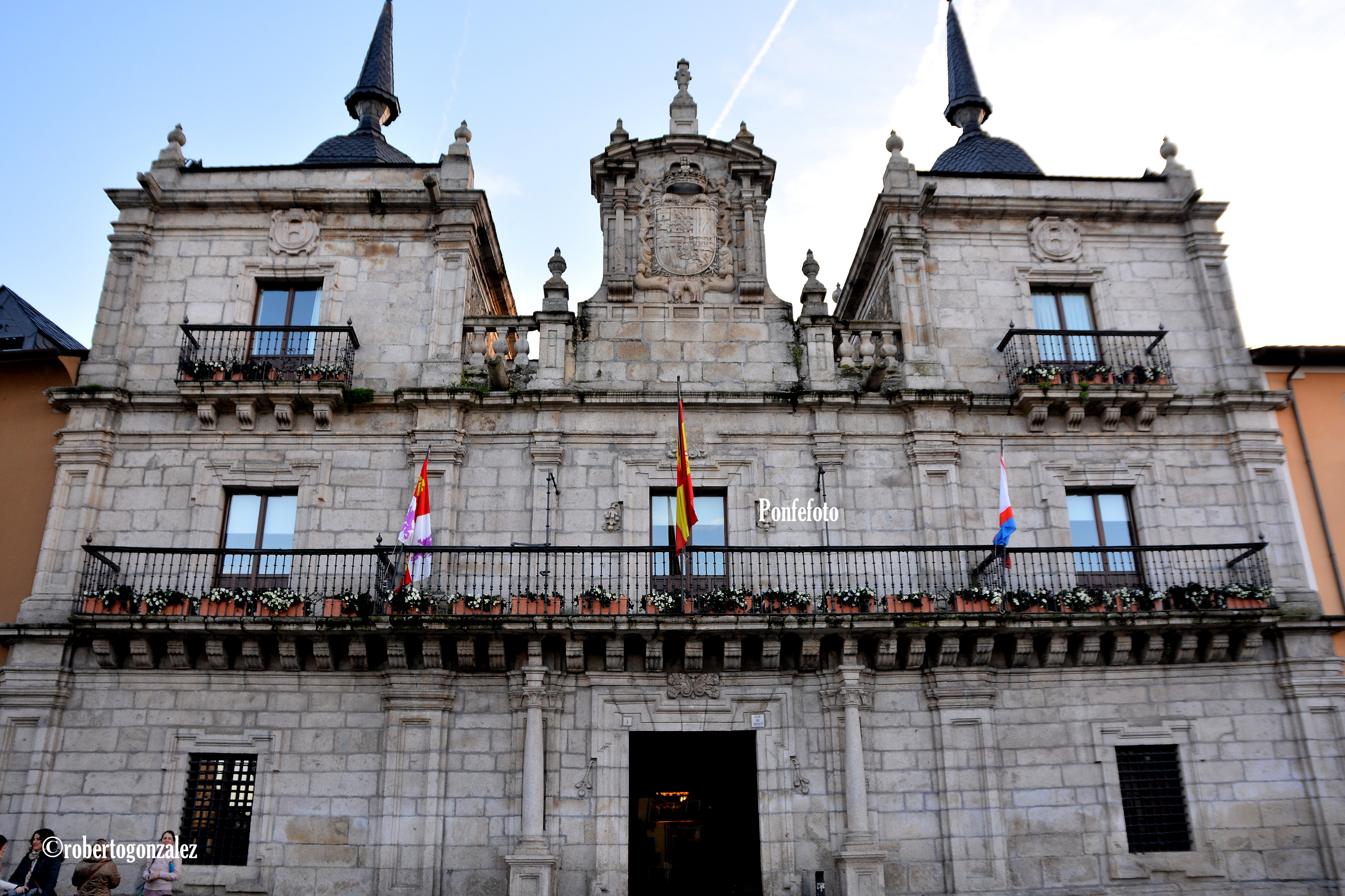 ayuntamiento de ponferrada logo 2016