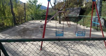 Limpieza de un parque por voluntarios 2 (170417)