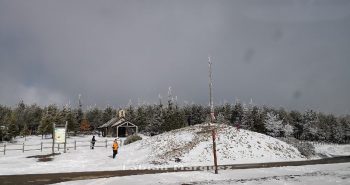 cruz de ferro nieve nevada