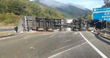 camion volcado trabadelo.jpg