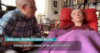 mujer ayudada morir