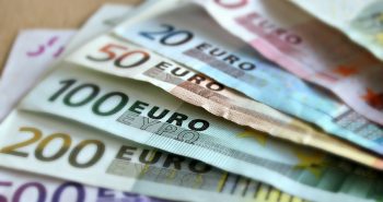 euros.jpg