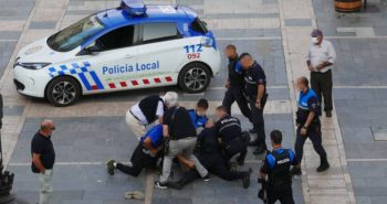 leon furgoneta peatonal