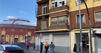 niño balcon leon