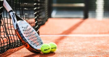 racket-6308994_1280