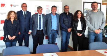 Firma de convenios en Ponferrada-02