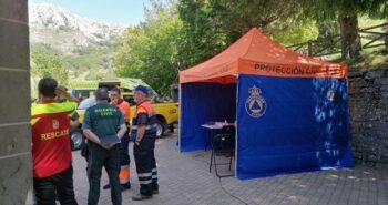 Sucesos.- Emergencias rescata a un espeleólogo herido en la Cueva de Valporquero (León) y trabaja para auxiliar a otro