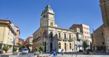 ayuntamiento-la-bañeza-1-1024x683